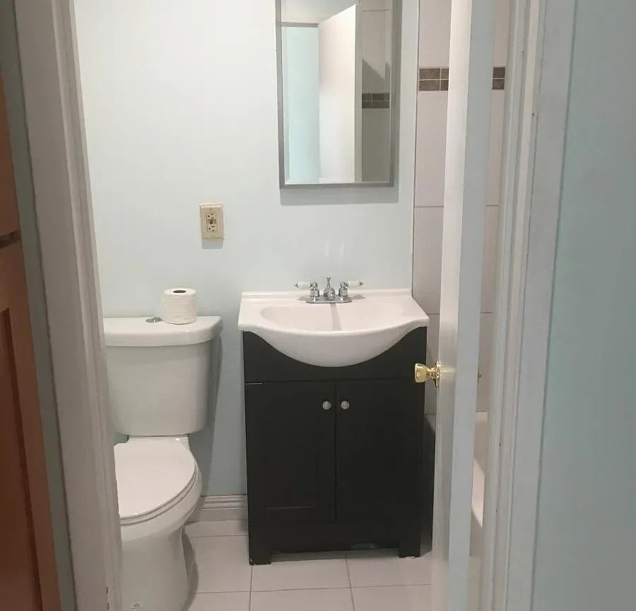 226 Sheldon St #1 - Photo 4 of 8