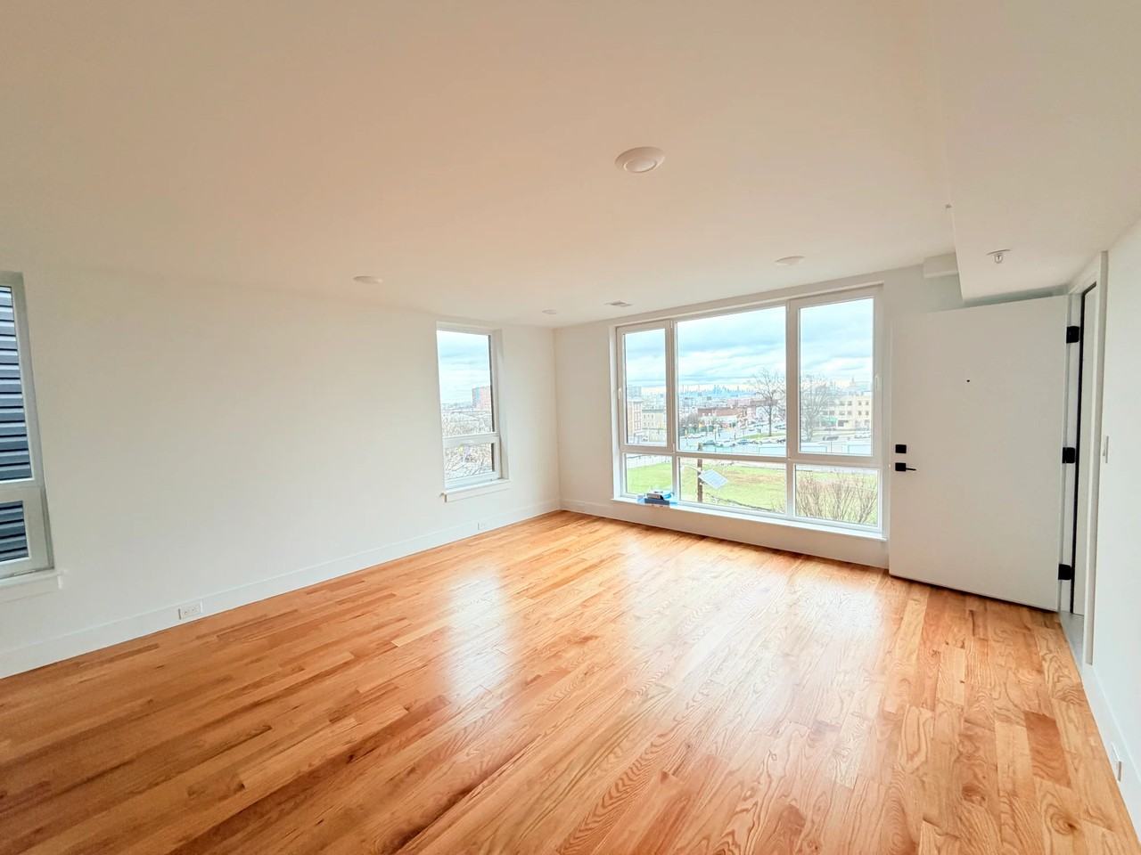 39 S 7Th St, Newark, Nj 07107, Usa #1-2 - Photo 3 of 15