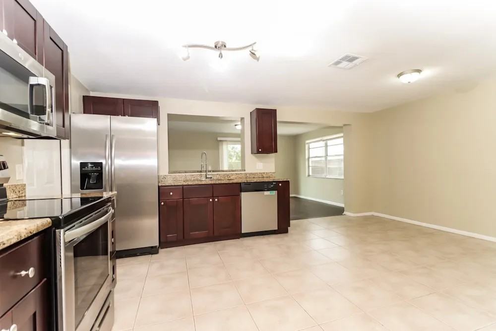 6429 Willow Wood Ct - Photo 7 of 13