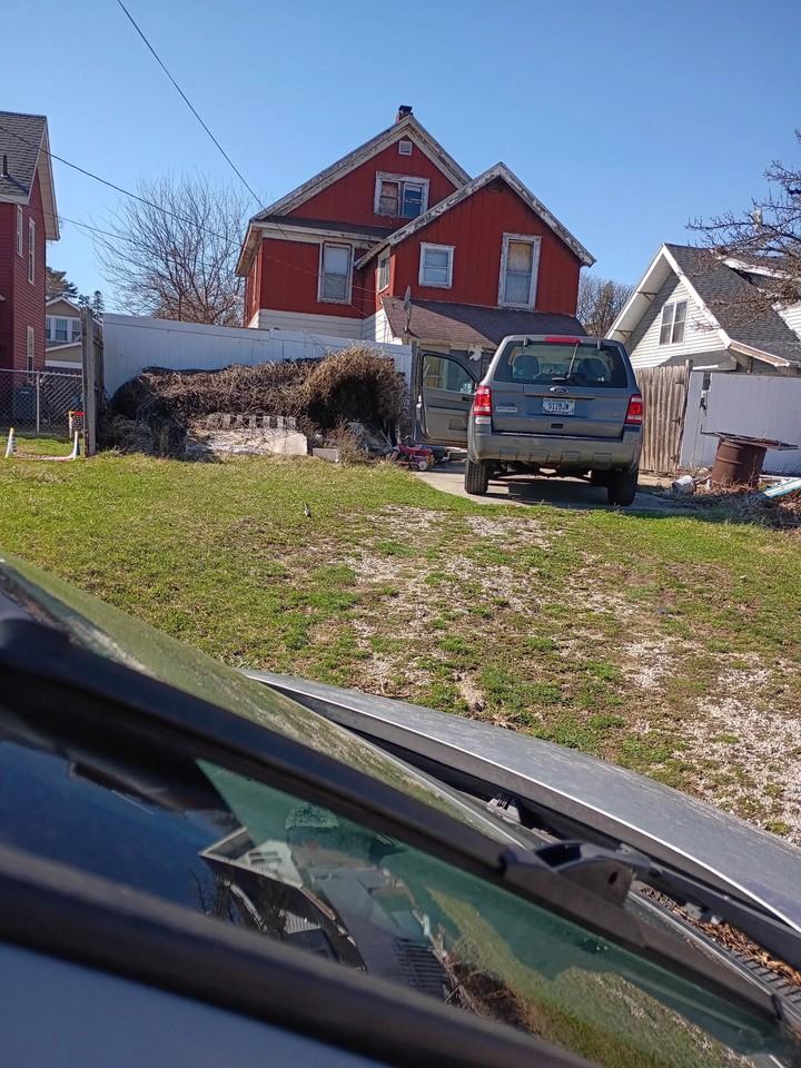 118 N Nebraska St - Photo 3 of 6