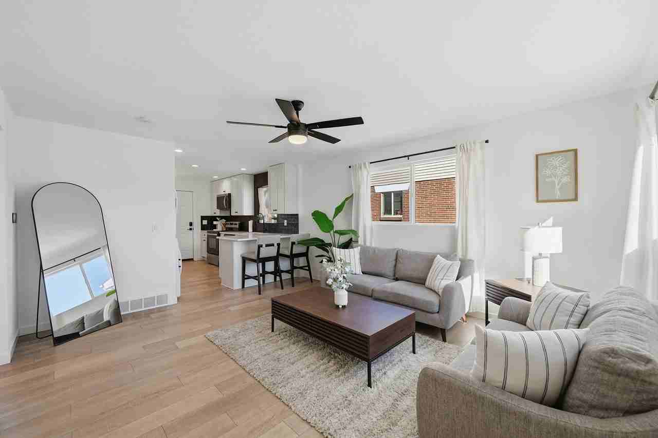 59 Del Mar Cir #59 - Photo 3 of 20