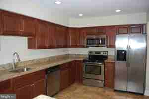 featured image of 1604 Raintree Ln