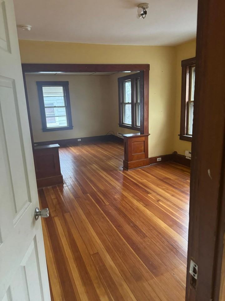 20 Walnut St - Photo 2 of 14