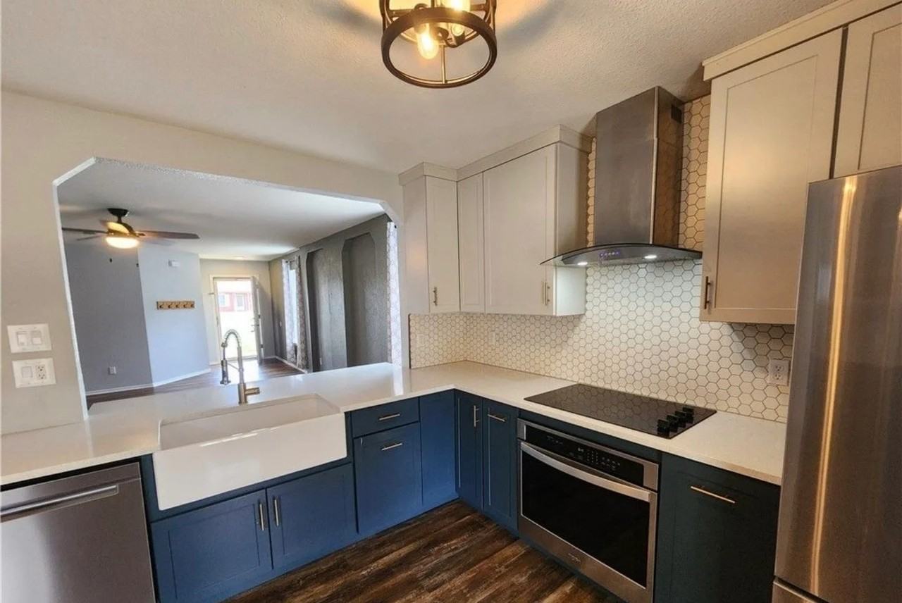 4607 Oxford Dr - Photo 2 of 21