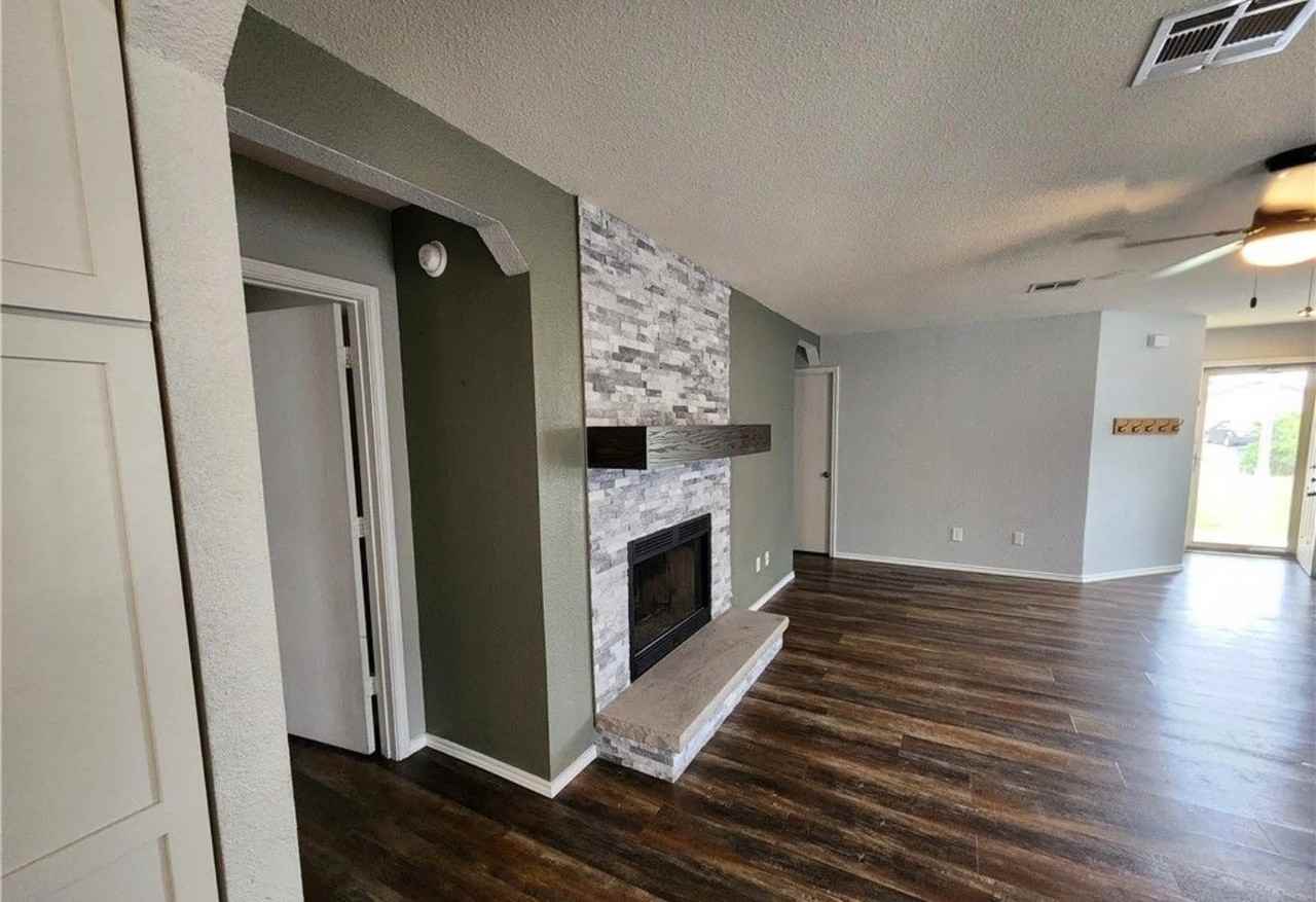 4607 Oxford Dr - Photo 6 of 21