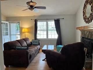 2020 Sunrise Cir - Photo 3 of 20