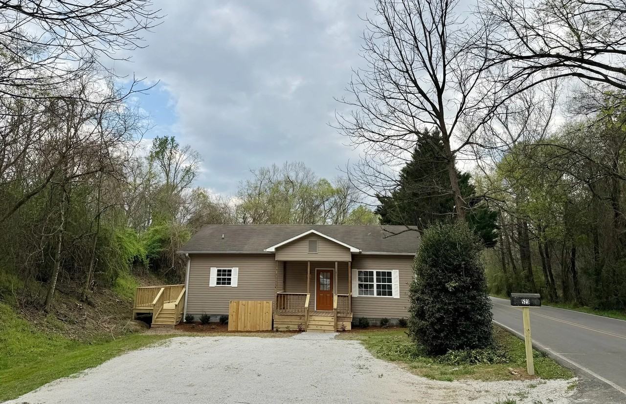 523 Mountain View Cir