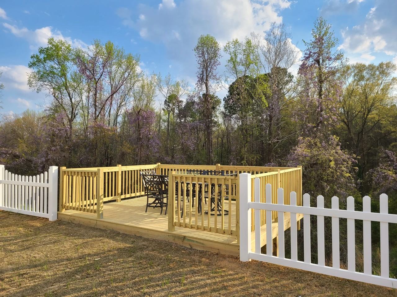 1022 Harb Dr - Photo 2 of 20