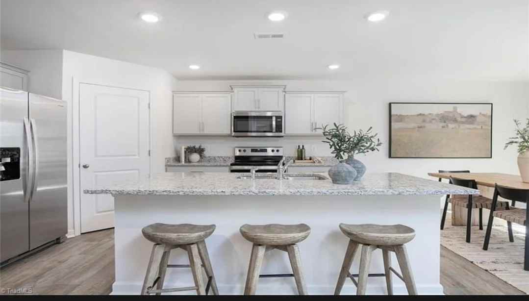 1022 Harb Dr - Photo 5 of 20