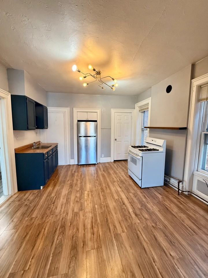 73 Saratoga Ave #3F - Photo 4 of 9