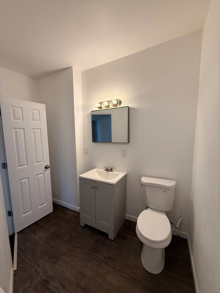 10 Wards Ln #4 - Photo 7 of 10