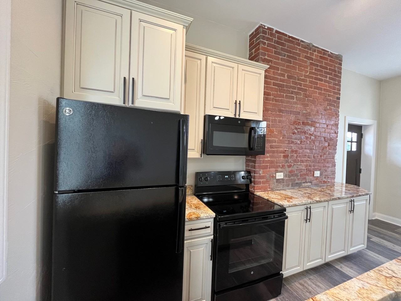 Winebiddle 262 - Photo 2 of 28