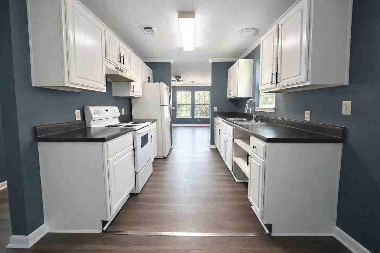 643 Langston Dr Sw - Photo 6 of 11