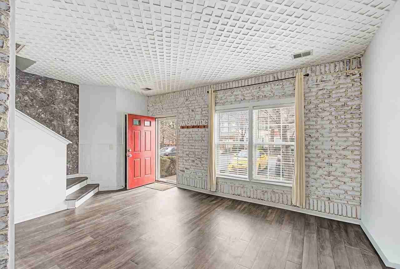 3401 Anderson Rd #4 - Photo 5 of 20