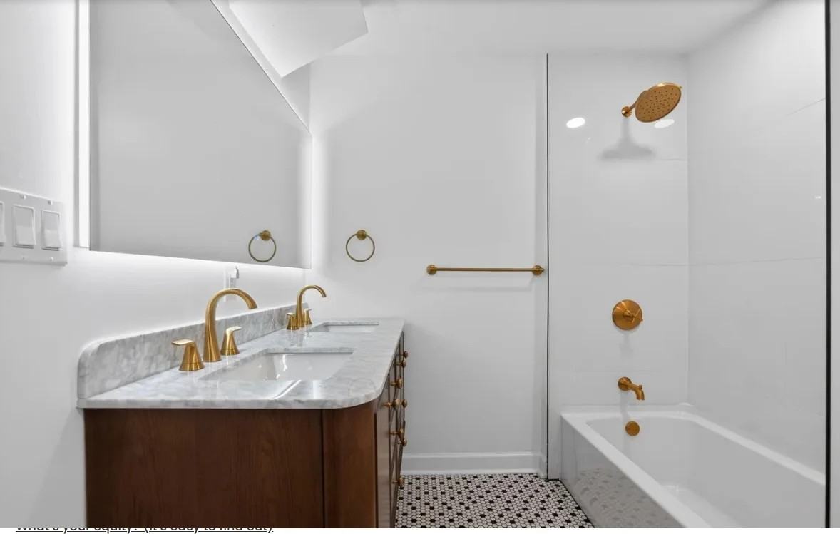 206 Admiral Dr - Photo 5 of 19