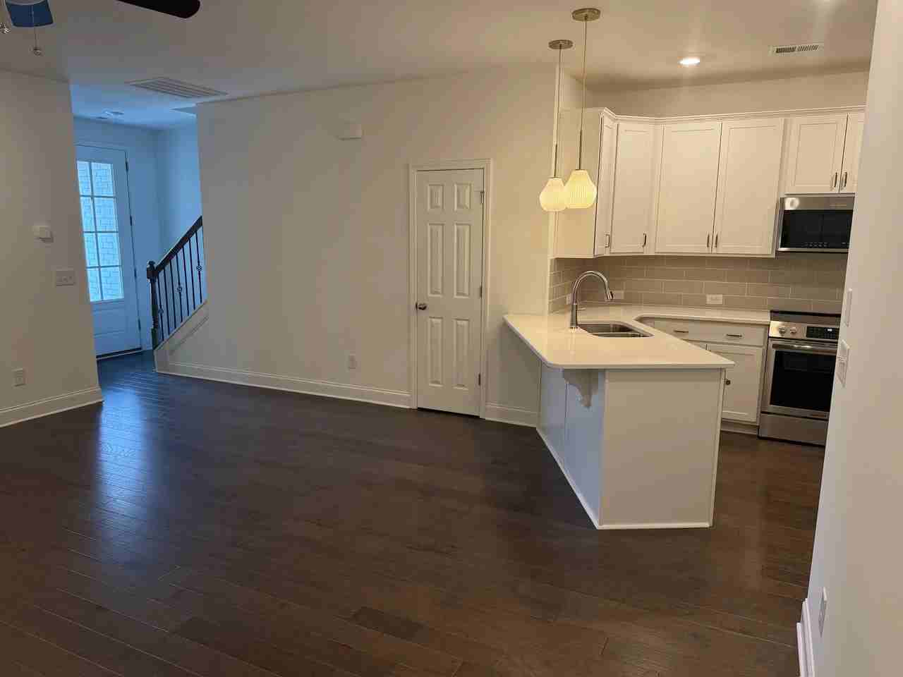 255 Grandstand Blvd - Photo 7 of 20