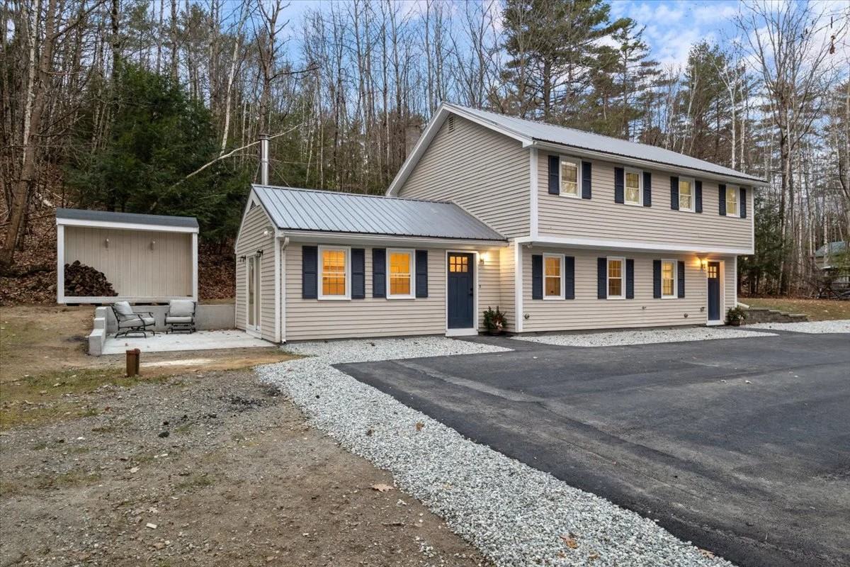 36 Karen Dr #1A - Photo 2 of 16