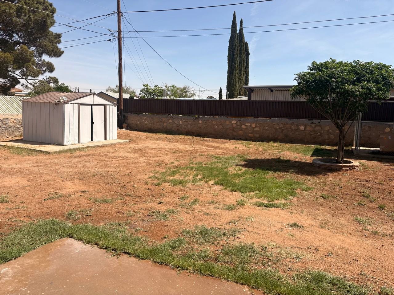 10404 Omega Cir - Photo 2 of 14