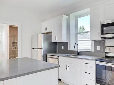 566 E Main Rd #G - Photo 2 of 4