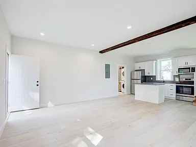 566 E Main Rd #G - Photo 3 of 4