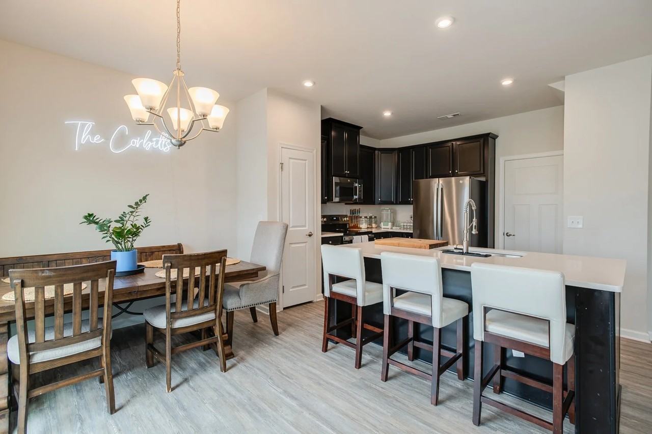 1232 Savannah Ave - Photo 3 of 20