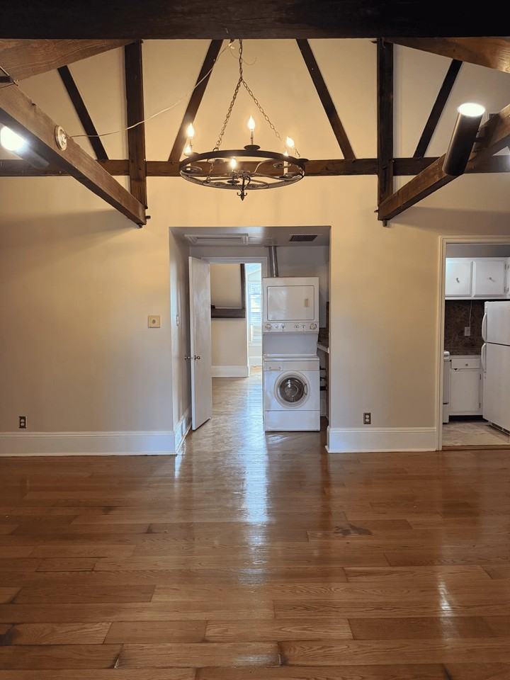 1117 Royal St #5 - Photo 3 of 16