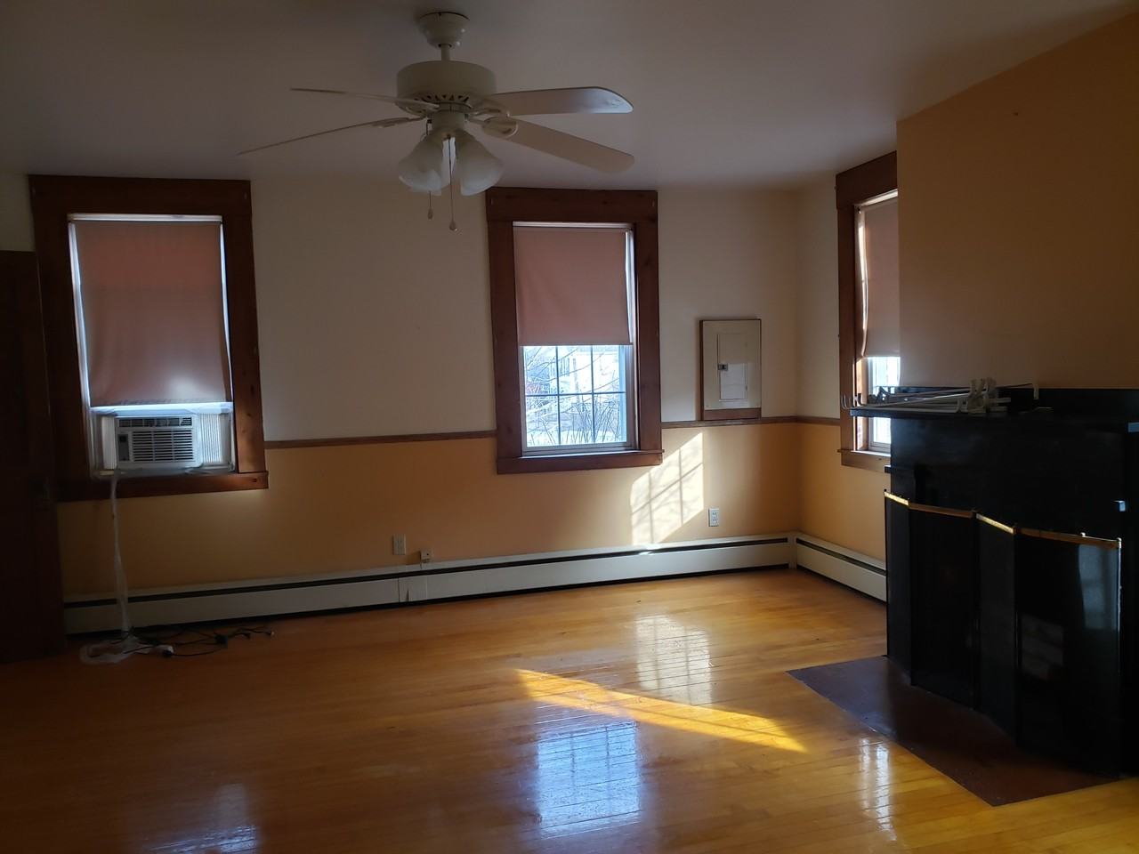 8 Sewall St #1 - Photo 4 of 10