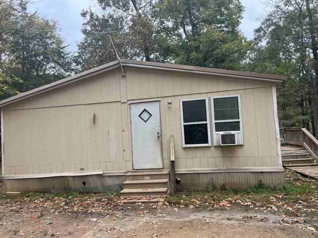 15505 Parret Ln - Photo 2 of 16