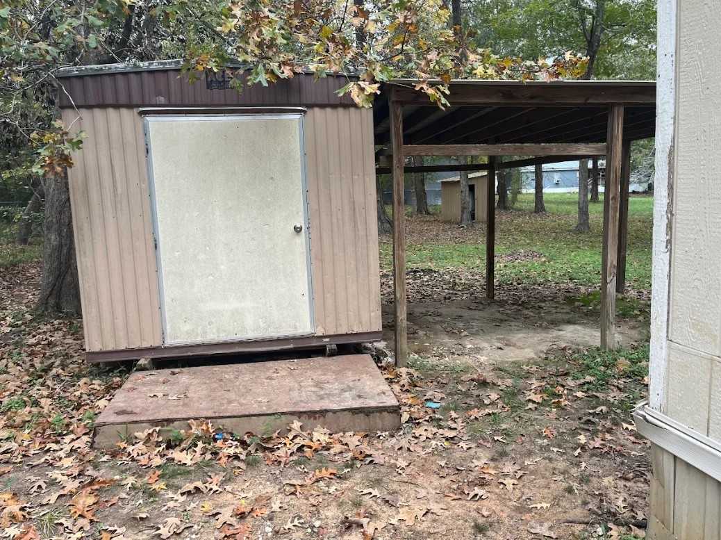 15505 Parret Ln - Photo 3 of 16