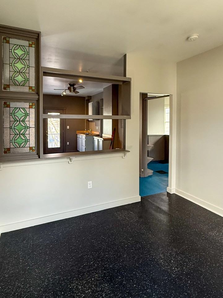 519 Charles St #2 - Photo 6 of 19