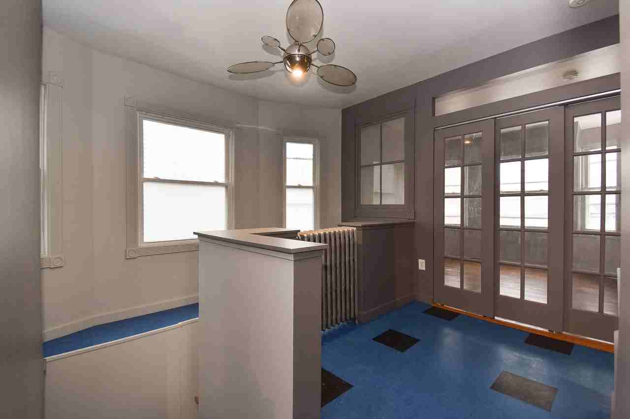 519 Charles St #2 - Photo 7 of 19