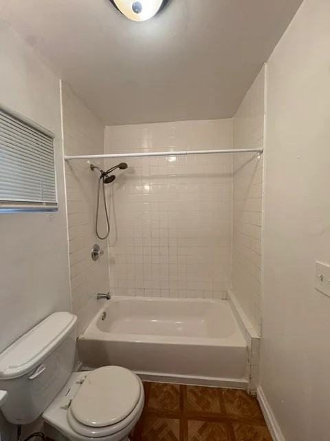 3711 S Western Ave #9 - Photo 3 of 9