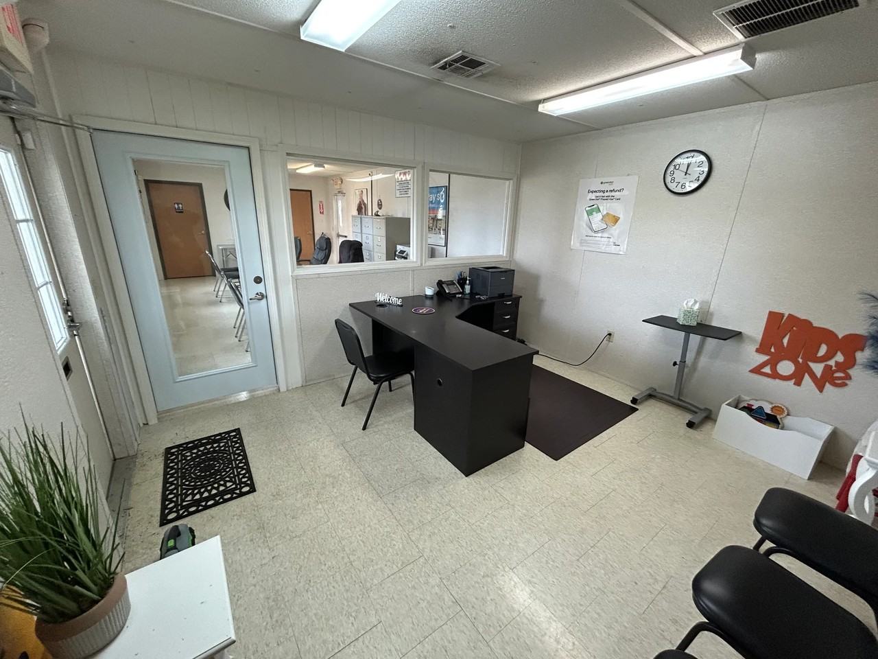 1330 Grand Pointe Ave - Photo 2 of 9