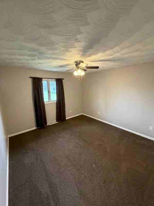 1132 Keller Dr - Photo 4 of 9