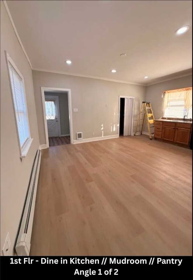 56 4/11 - Photo 4 of 18