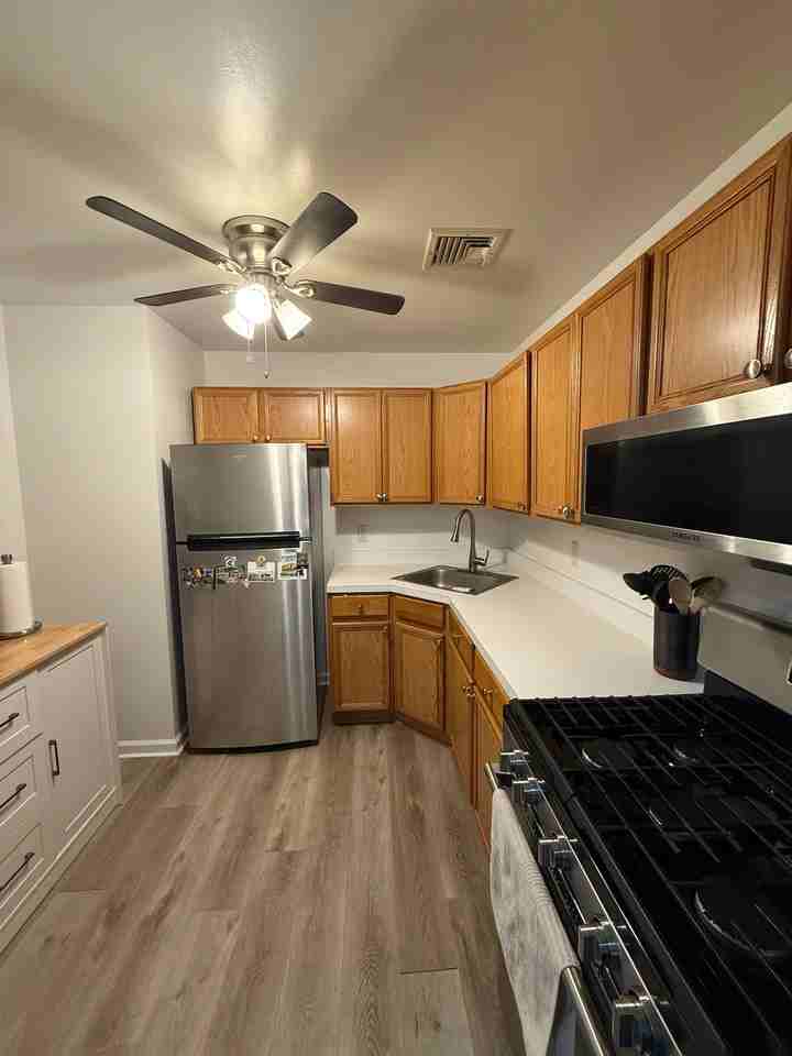 69 College Dr - Photo 5 of 16