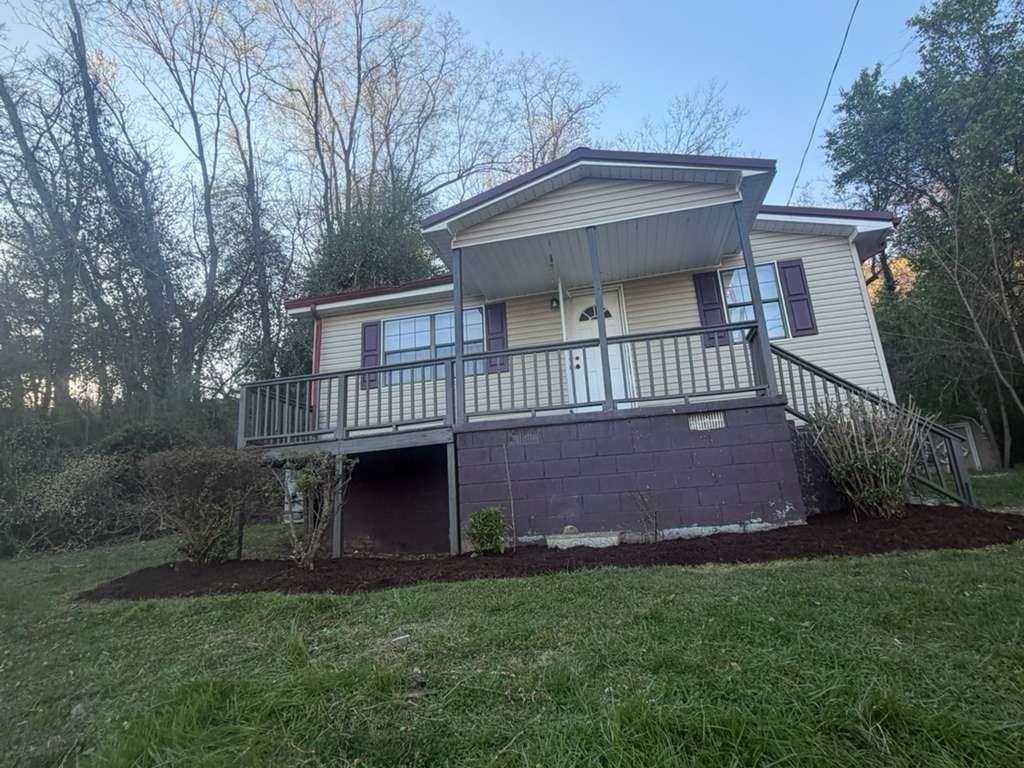 509 E Forrest St - Photo 2 of 12