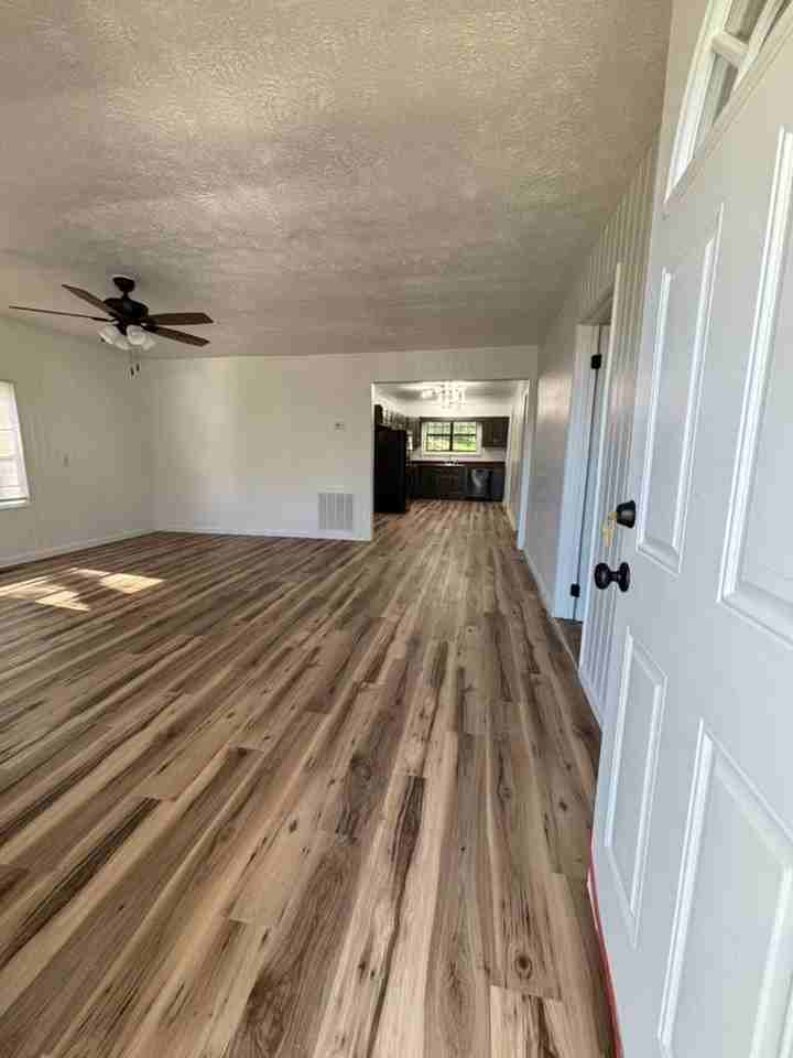 509 E Forrest St - Photo 6 of 12