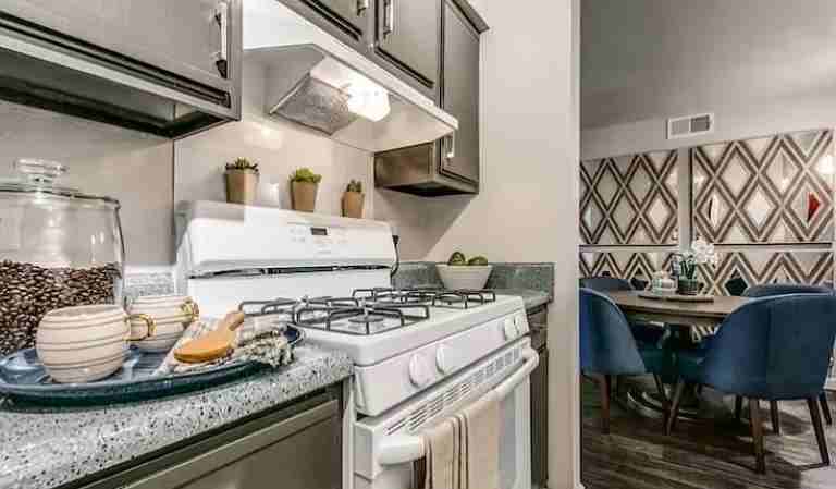 3550 E Overton Rd - Photo 4 of 10