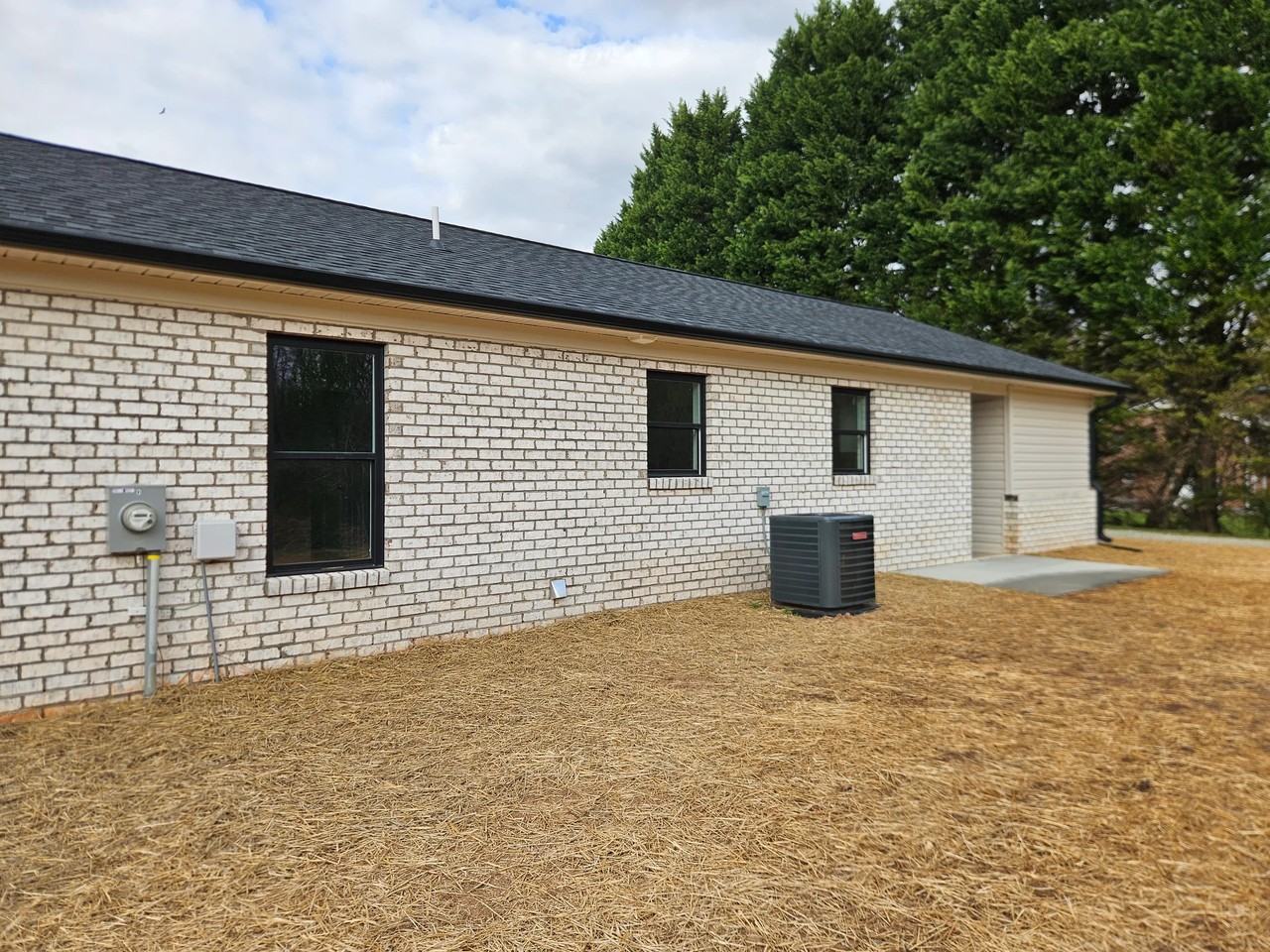 6712 Old Lexington Rd #A - Photo 3 of 14