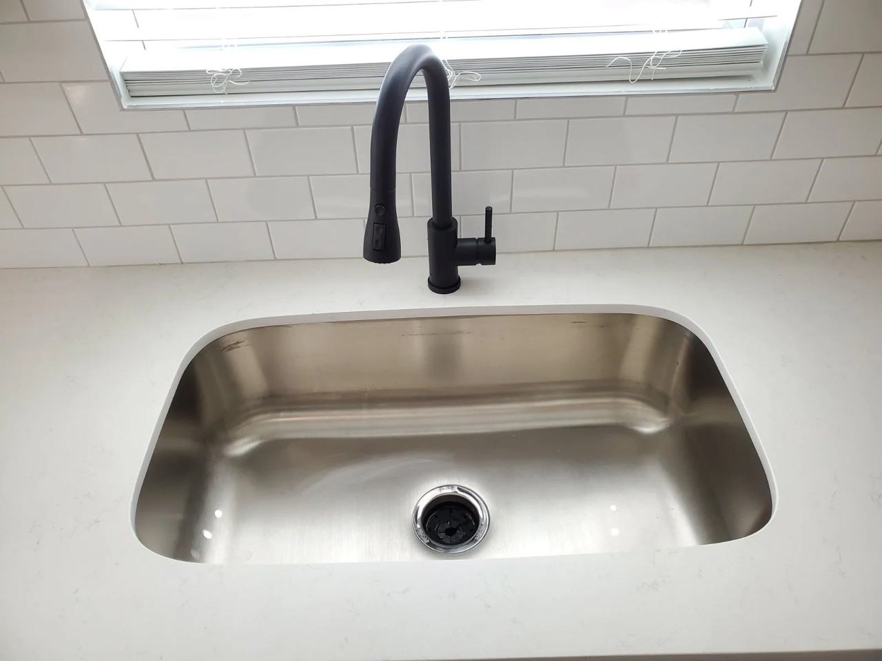 816 Berry Rd - Photo 6 of 20