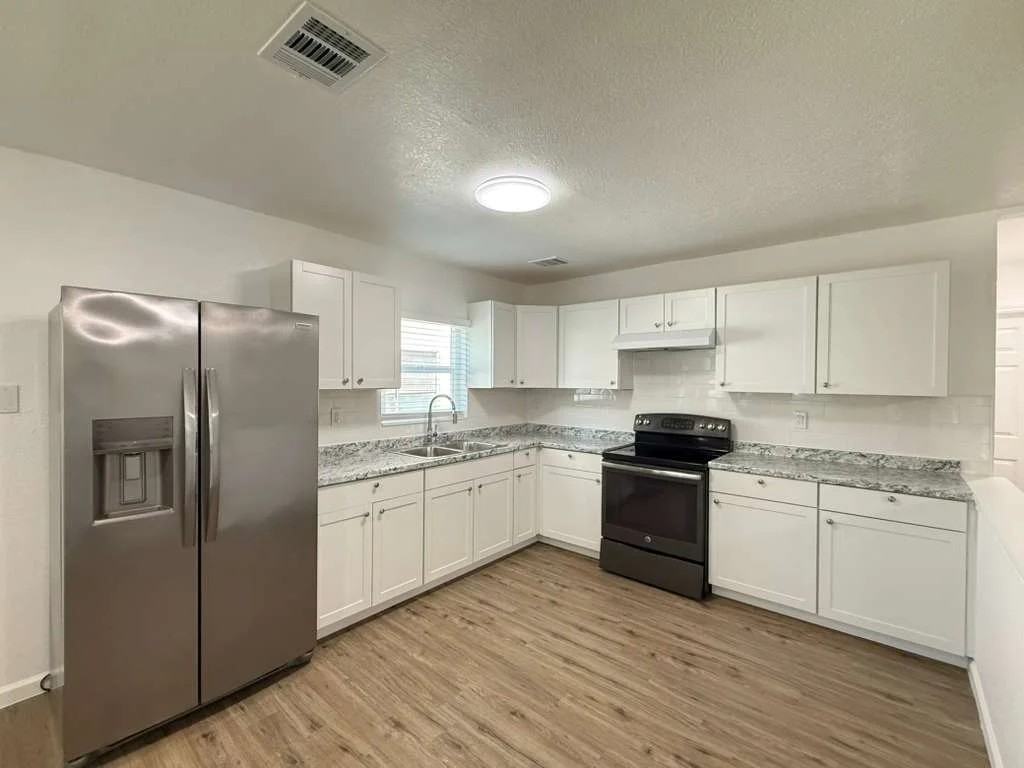 11207 Spring Mint Dr - Photo 6 of 18