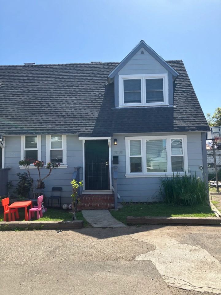 2939 School St - Photo 2 of 12