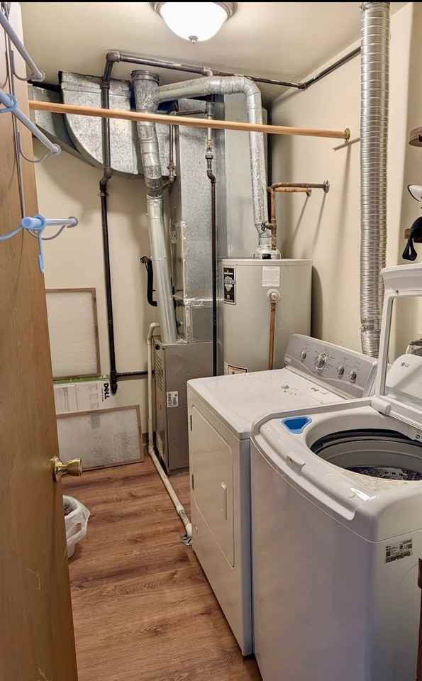 1243 Brookside Dr #2E - Photo 5 of 8