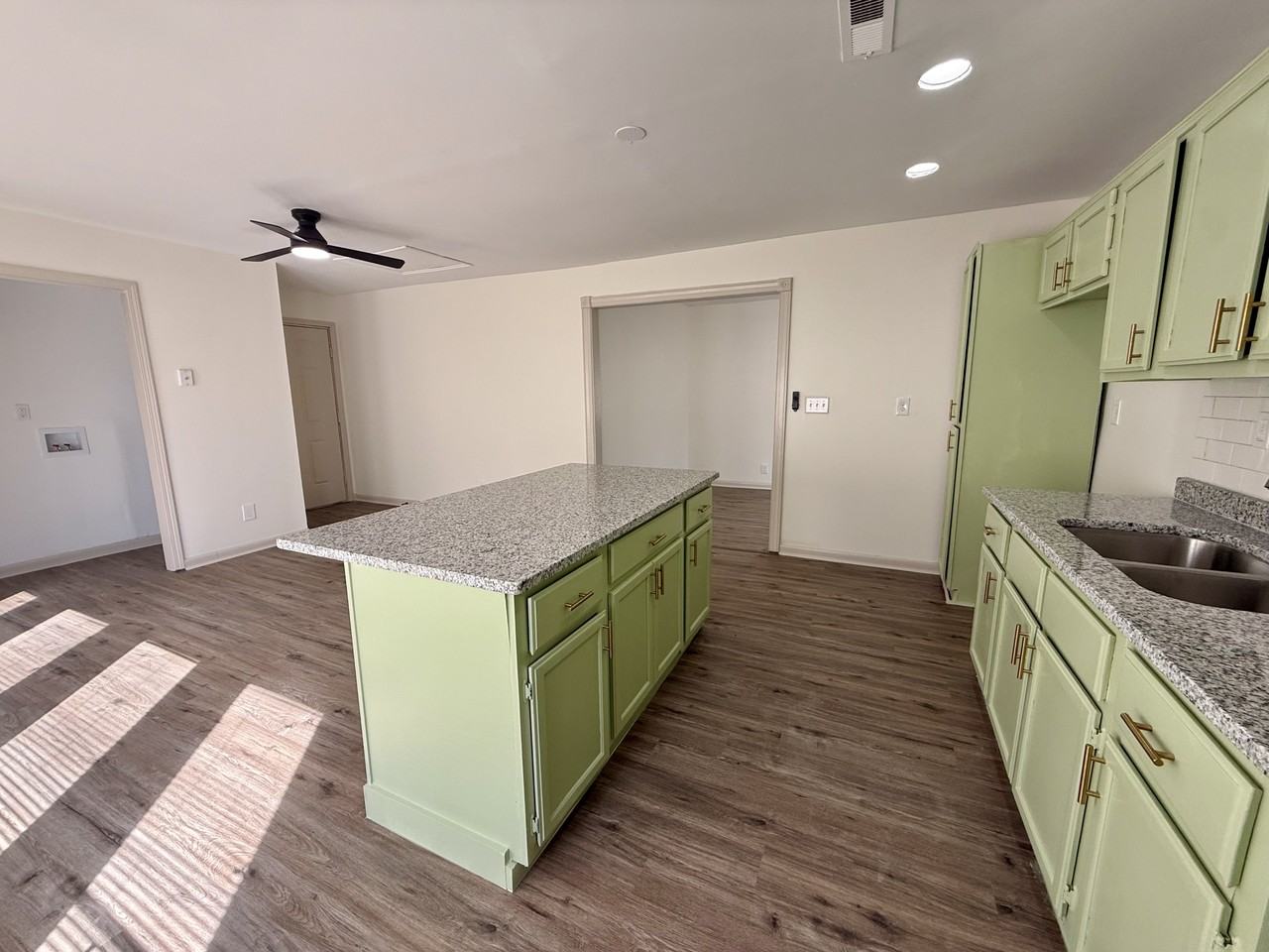 5 21st Ct Nw #1 - Photo 3 of 10