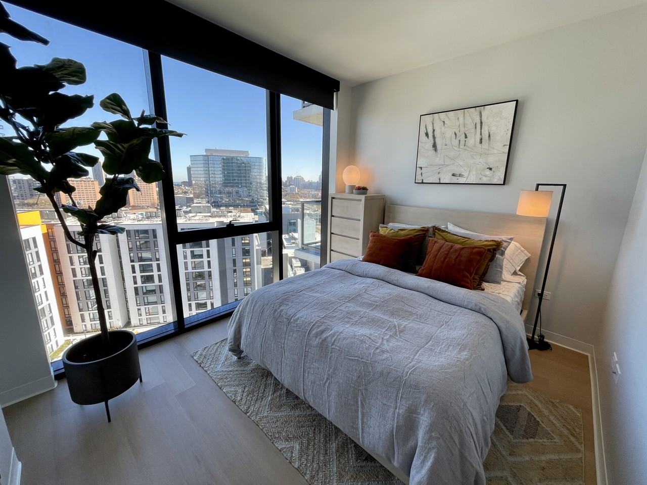 1450 N Kingsbury St - Photo 4 of 13