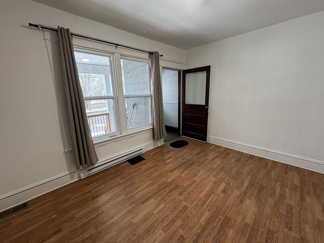 227 221-227 Bonaccord Street - 225 #225 - Photo 6 of 21