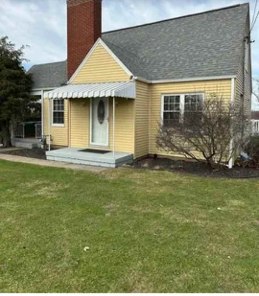 93 Mount Lebanon Dr - Photo 2 of 20