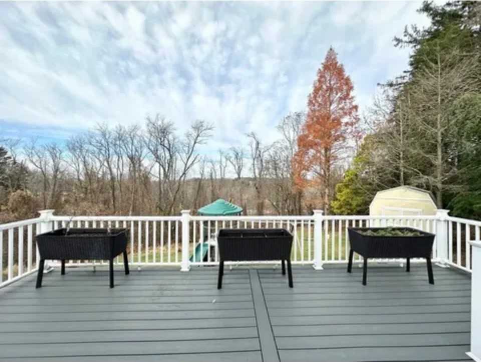 93 Mount Lebanon Dr - Photo 3 of 20