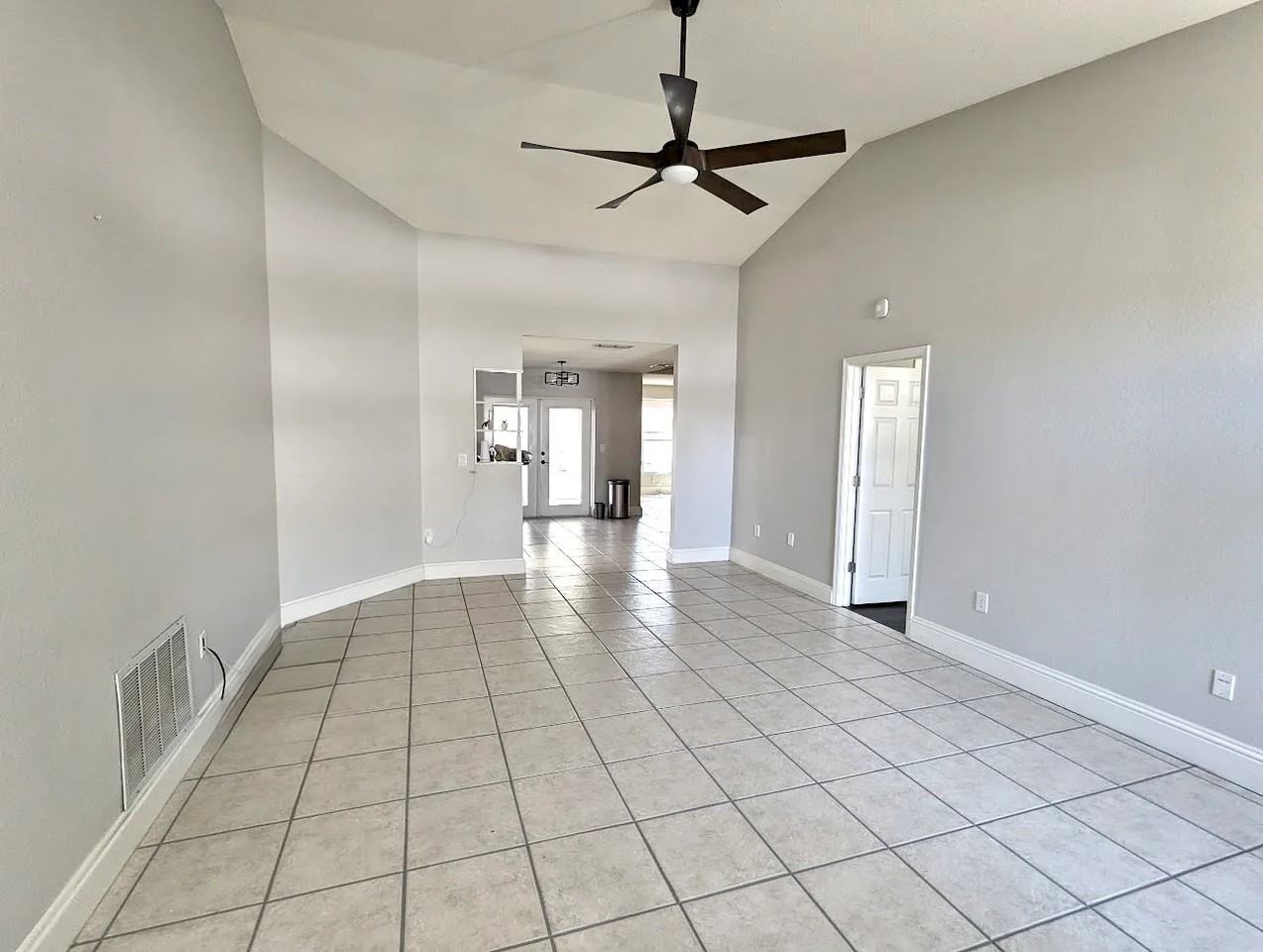 4970 Reagen Way - Photo 3 of 20